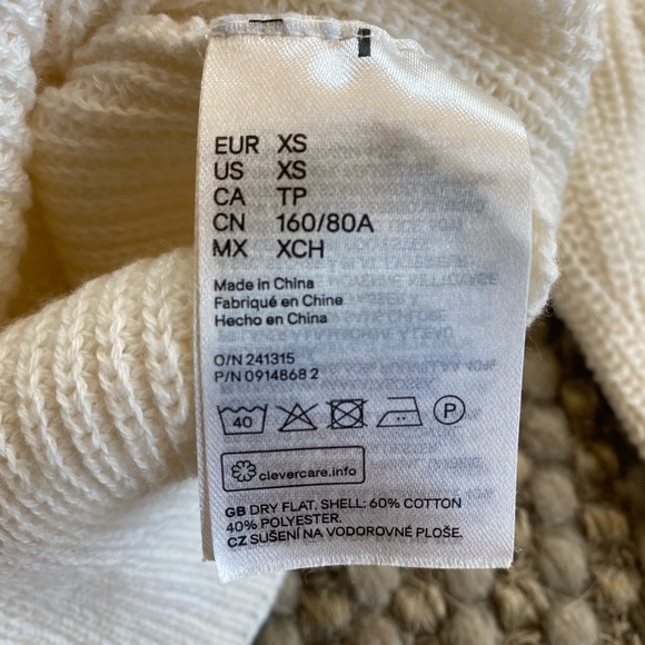 Divided by H&M Ruffle Sweater - Picture 2 of 4